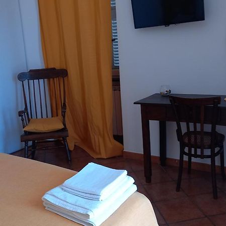 La Casa Del Sole Bed & Breakfast Vico Equense Exterior foto